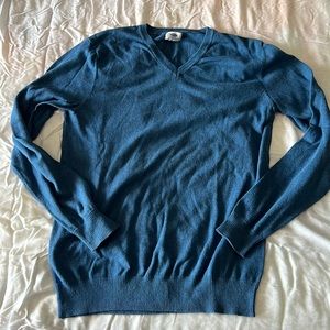⚡️MOVING SALE ⚡️ Old Navy sweater ⚡️MOVING SALE ⚡️